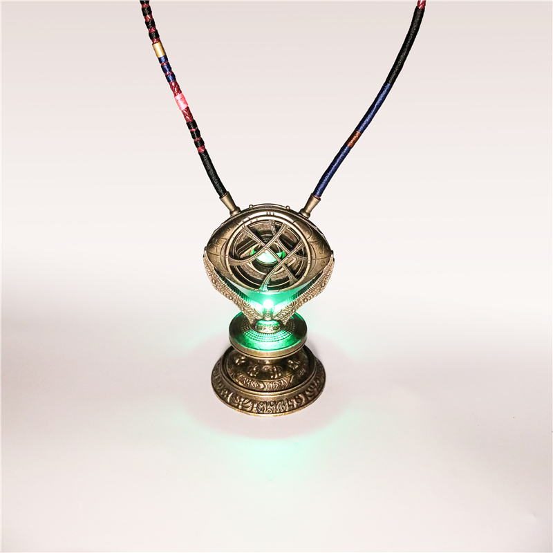 Avengers 1:1 Doctor Strange Eye Of Agamotto Necklace Metal LED Light-up